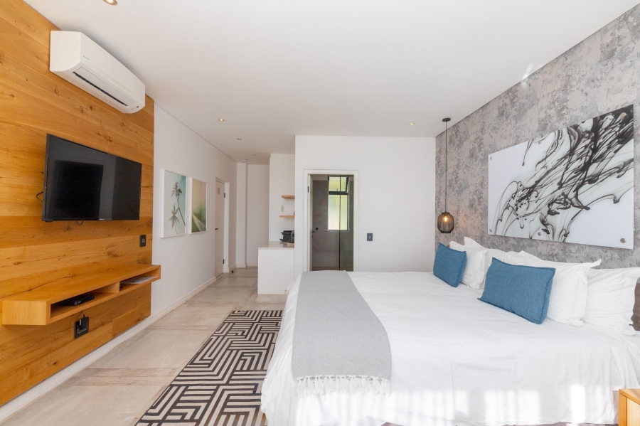 To Let 3 Bedroom Property for Rent in Camps Bay Western Cape